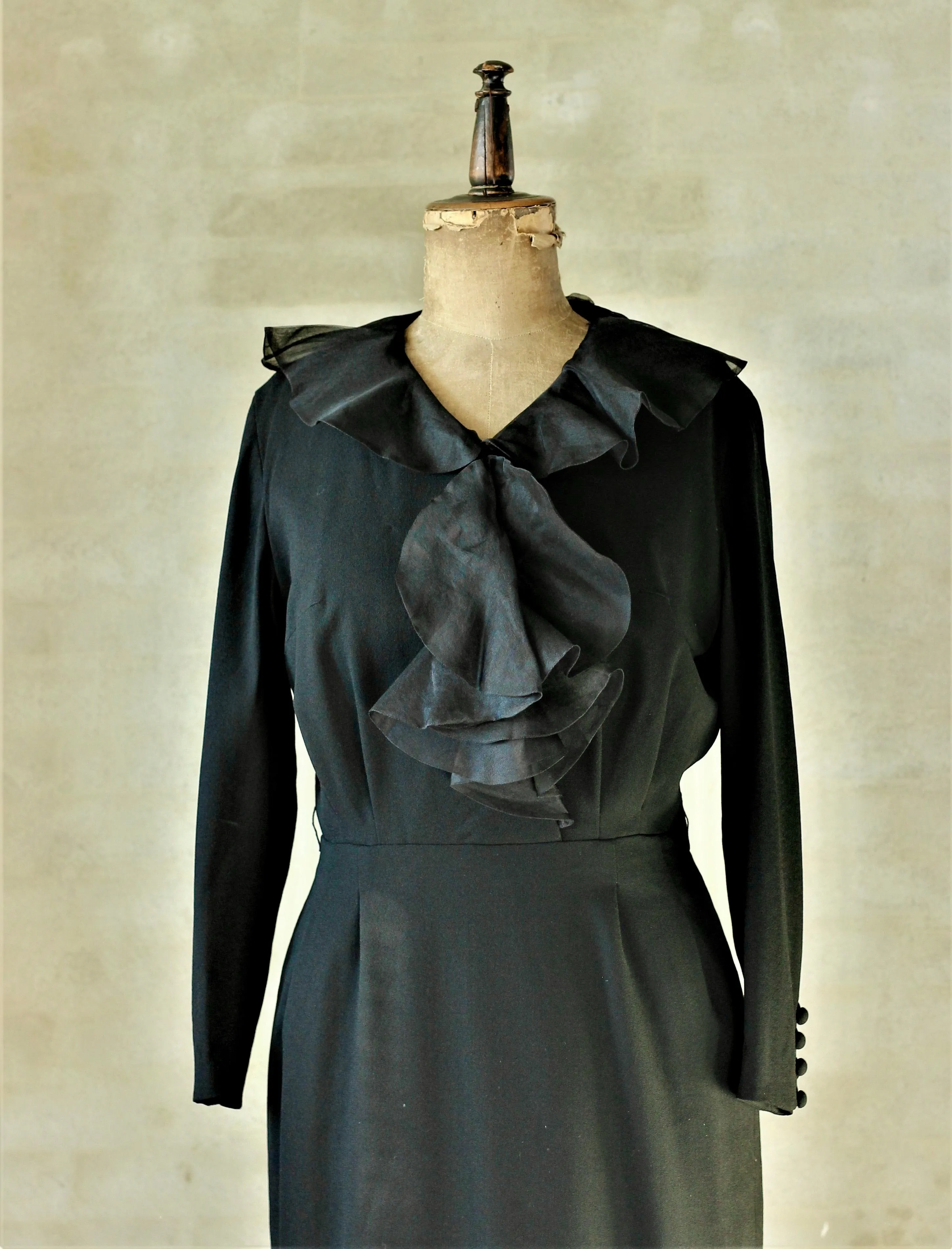 1940s 1950s Black Wool Crepe Dress//Size M/L
