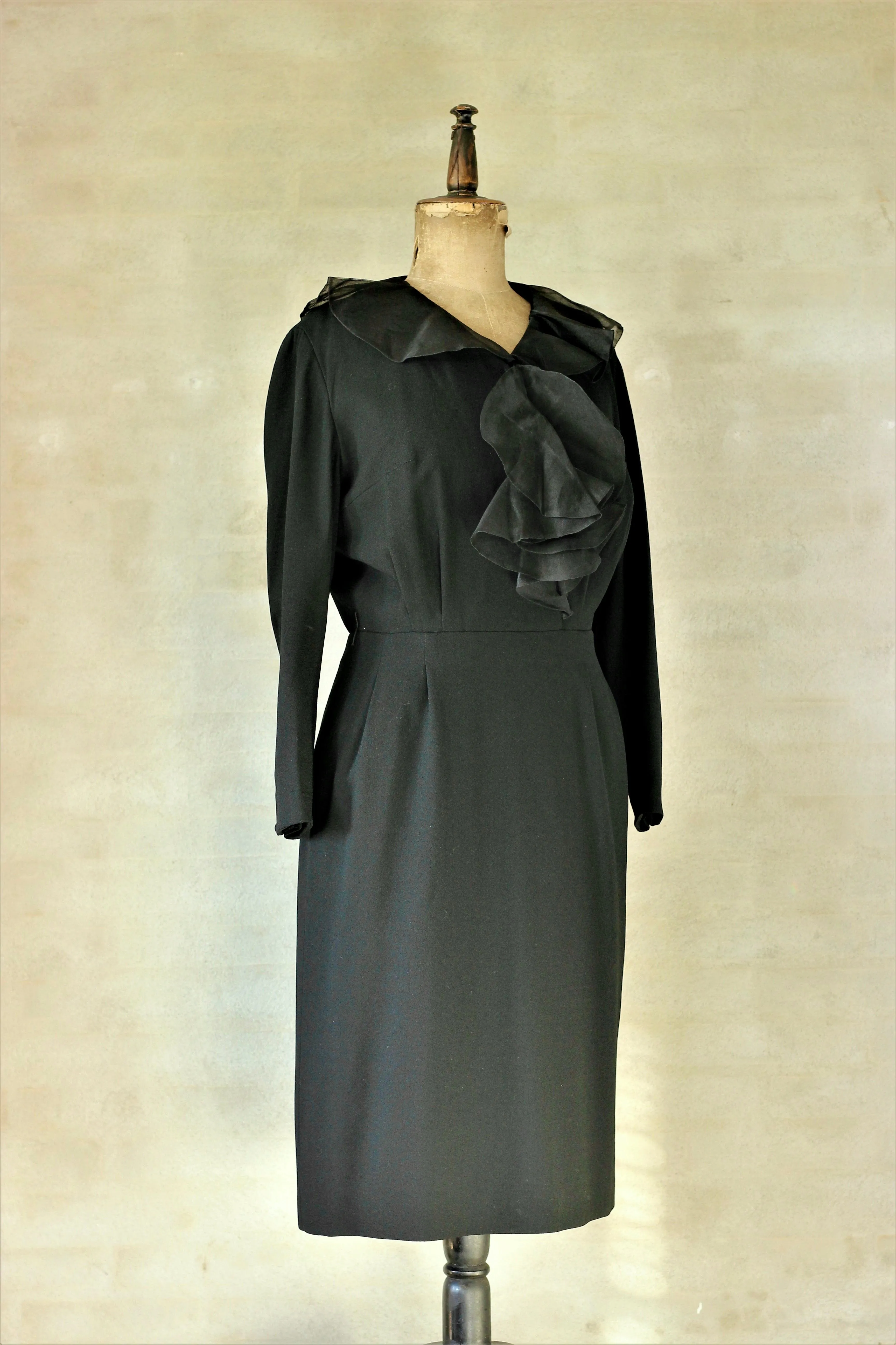 1940s 1950s Black Wool Crepe Dress//Size M/L