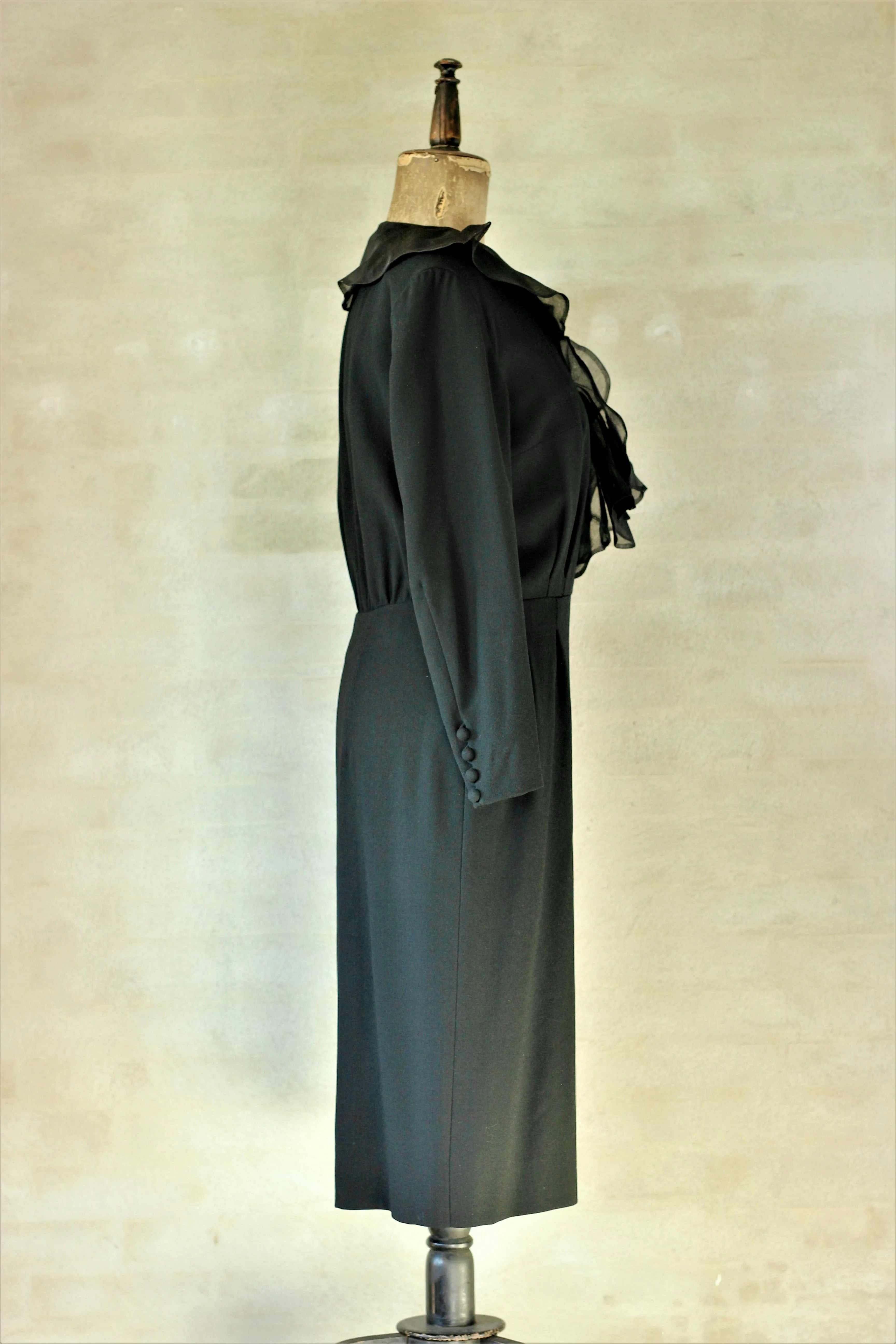 1940s 1950s Black Wool Crepe Dress//Size M/L
