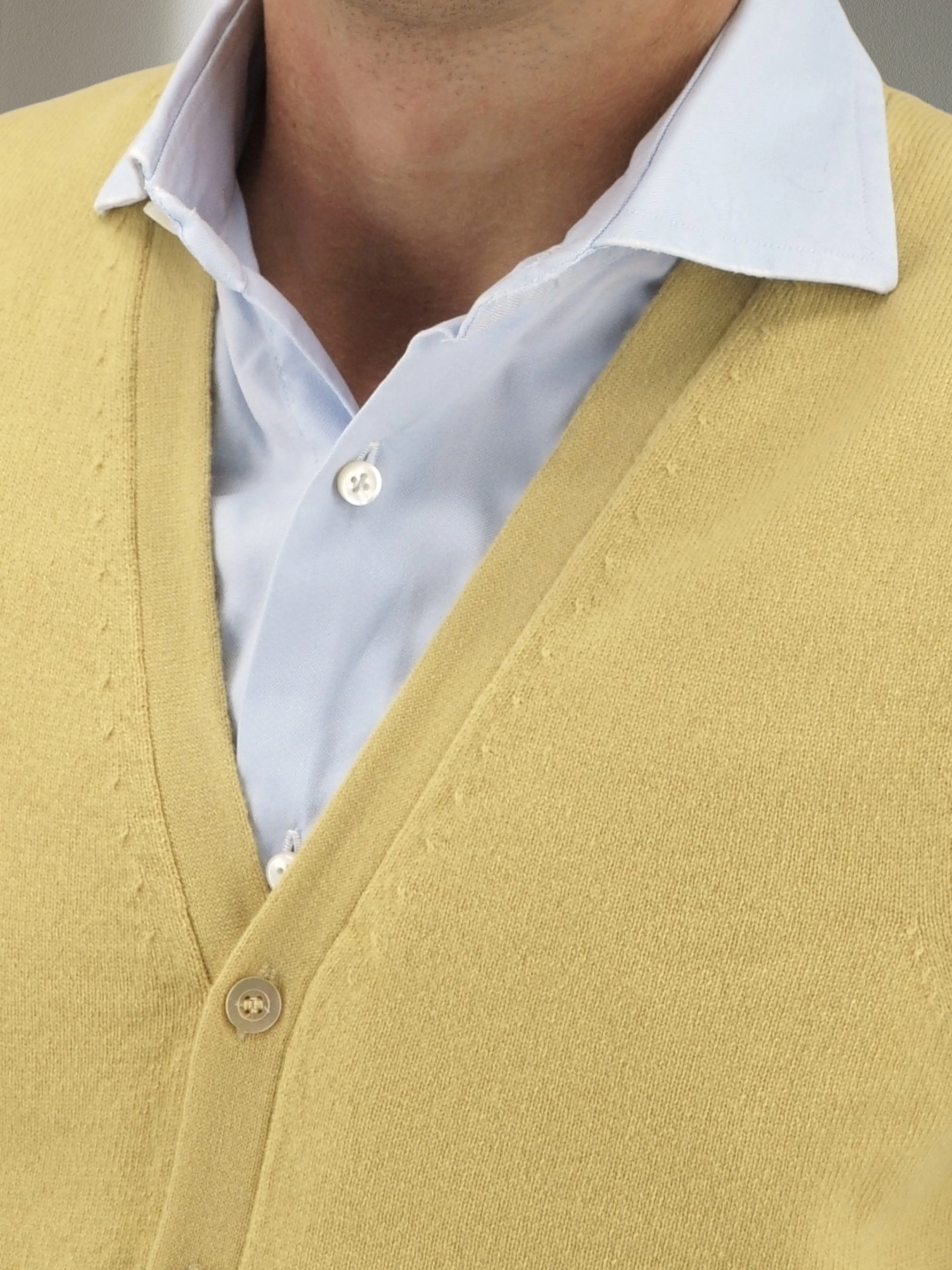 GILET BOTTONI GIALLO 100% CASHMERE