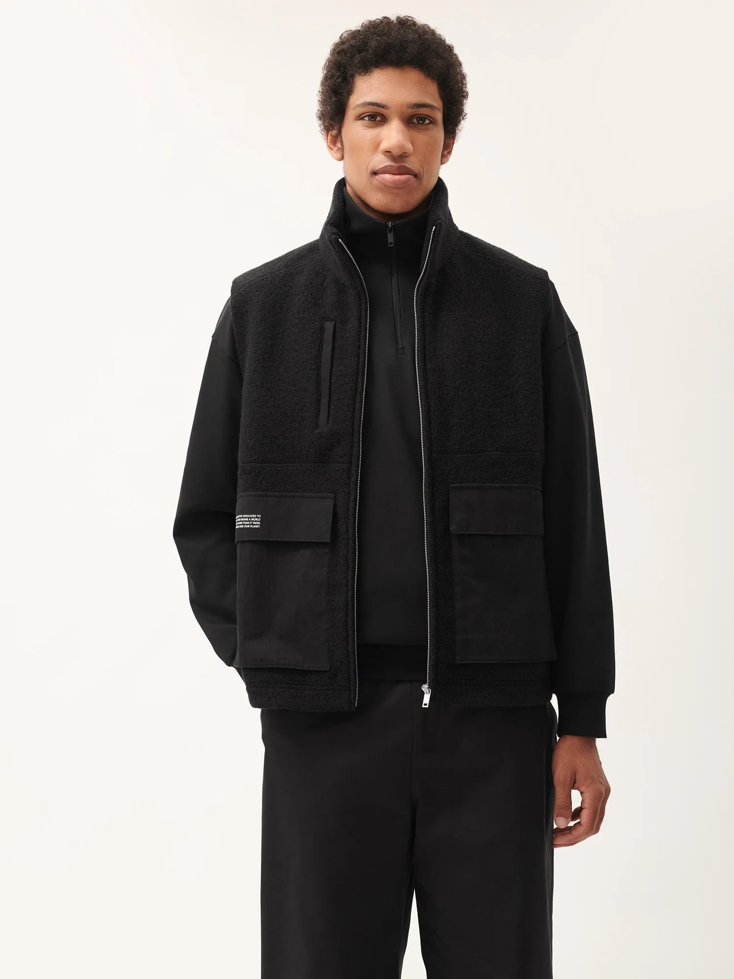 Men's DNA Utility Wool Gilet—black