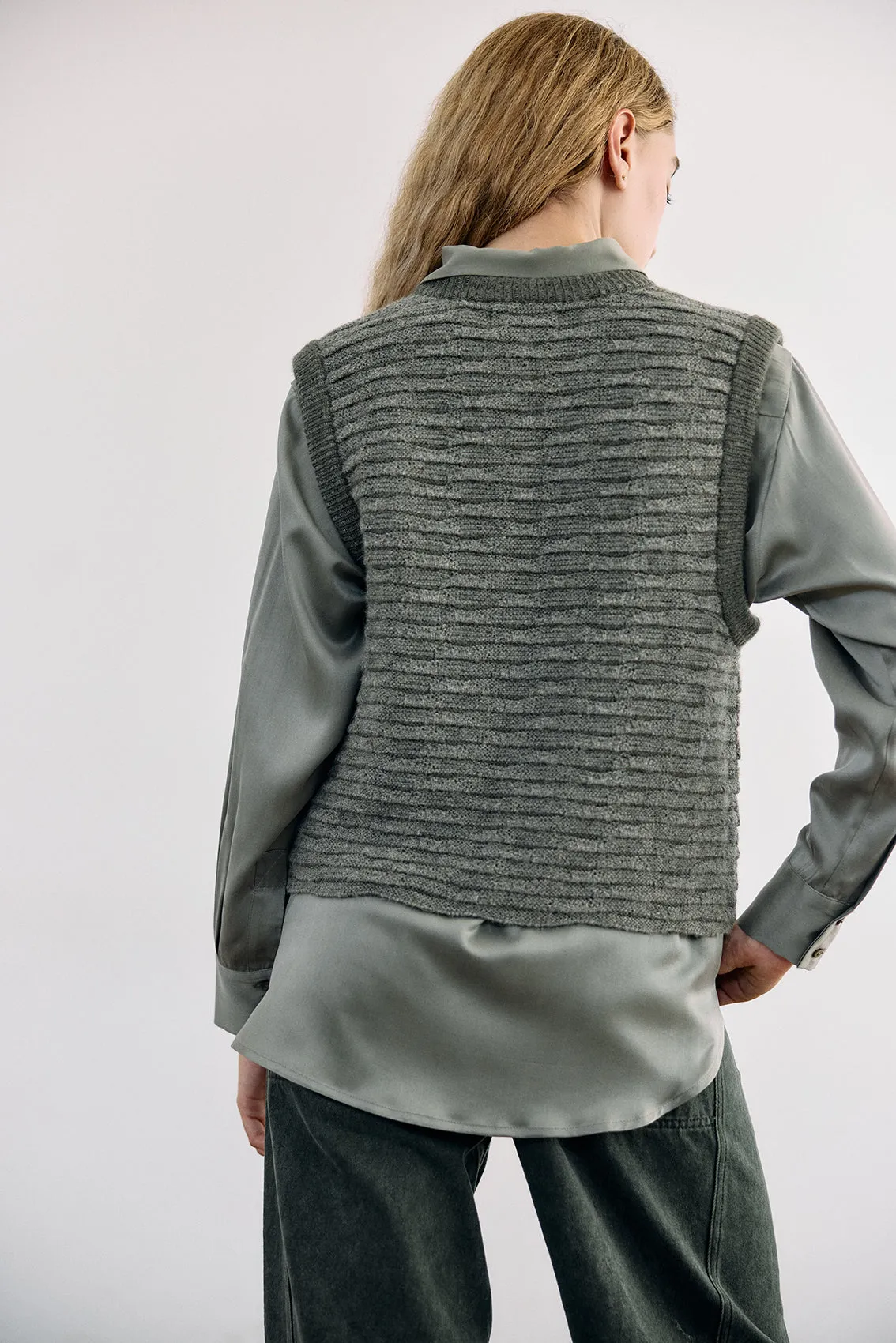 Textured Alpaca Knit Sweater Vest - Musgo