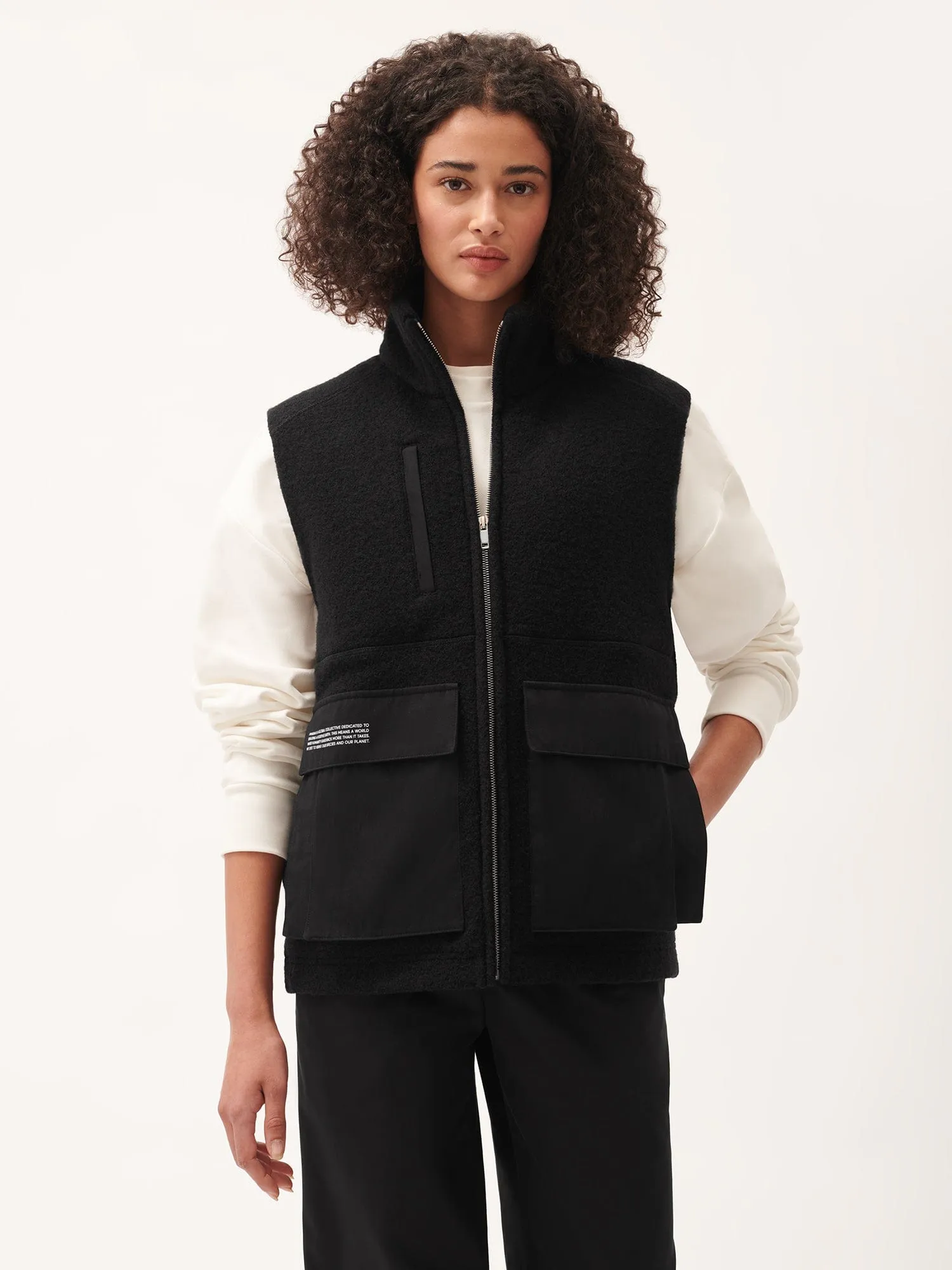 Women's DNA Utility Wool Gilet—black